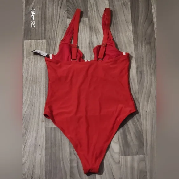 PRETTY LITTLE THING  Size10. - Picture 2 of 13